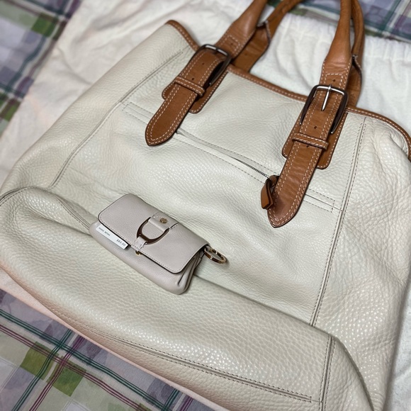 Cole Haan purse and coin bag. - Picture 5 of 7